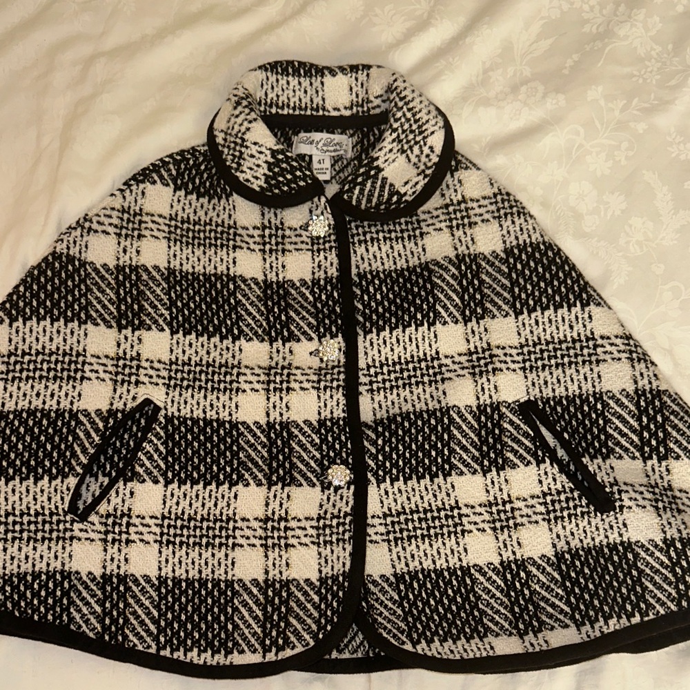 Girls Black,White and gold Plaid Cape Coat 4T